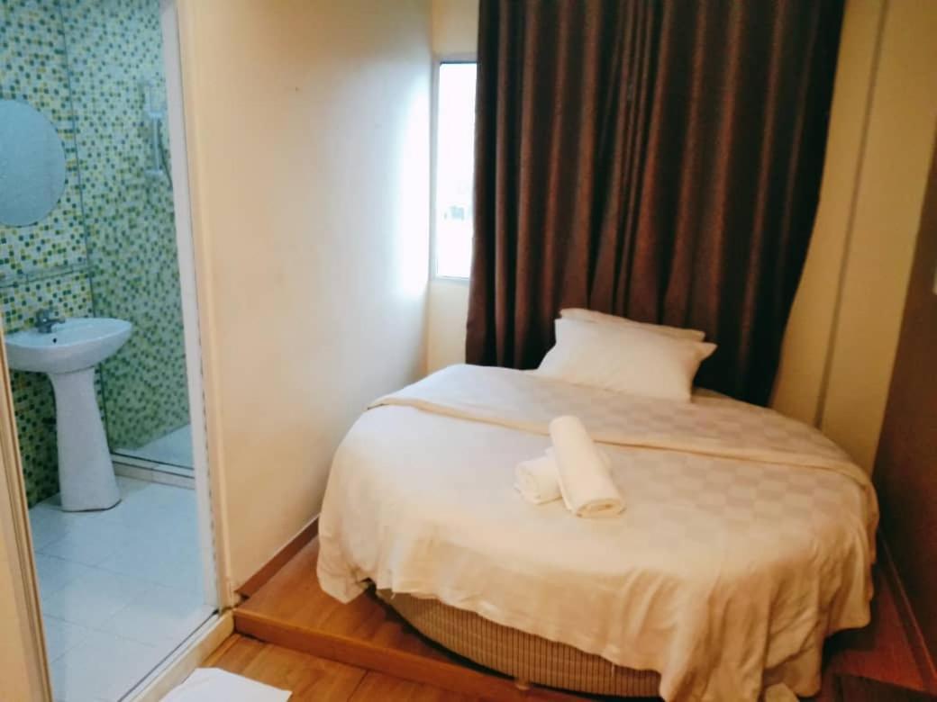 Hotel Zamburger De Melaka Kültér fotó