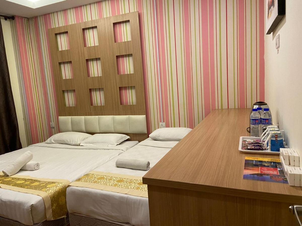 Hotel Zamburger De Melaka Kültér fotó