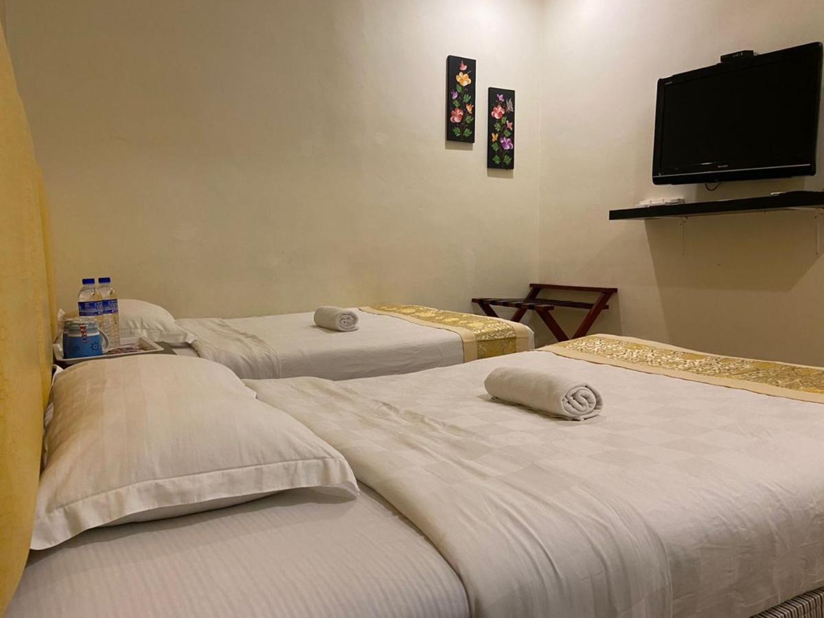 Hotel Zamburger De Melaka Kültér fotó
